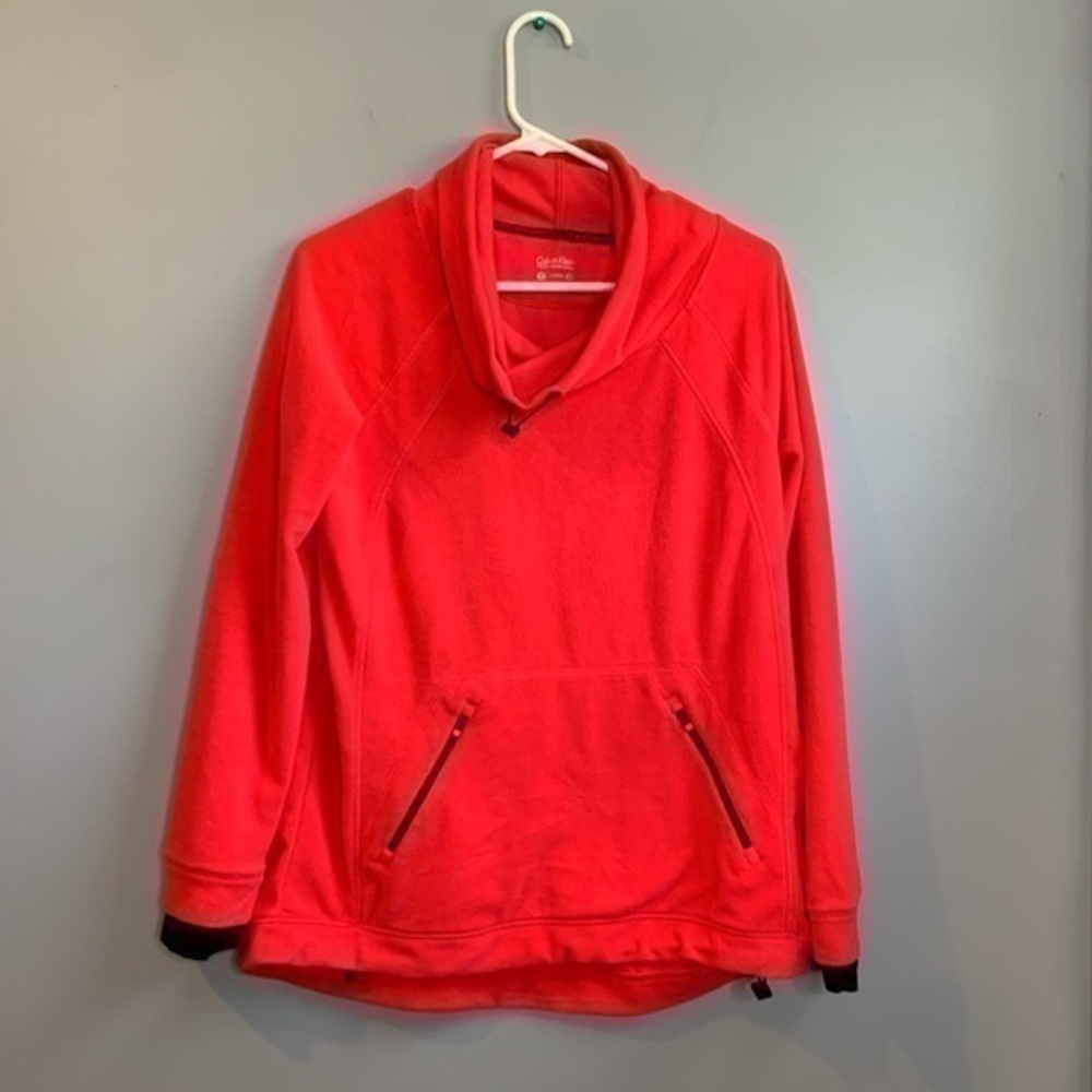 Calvin Klein | fuzzy Cowlneck